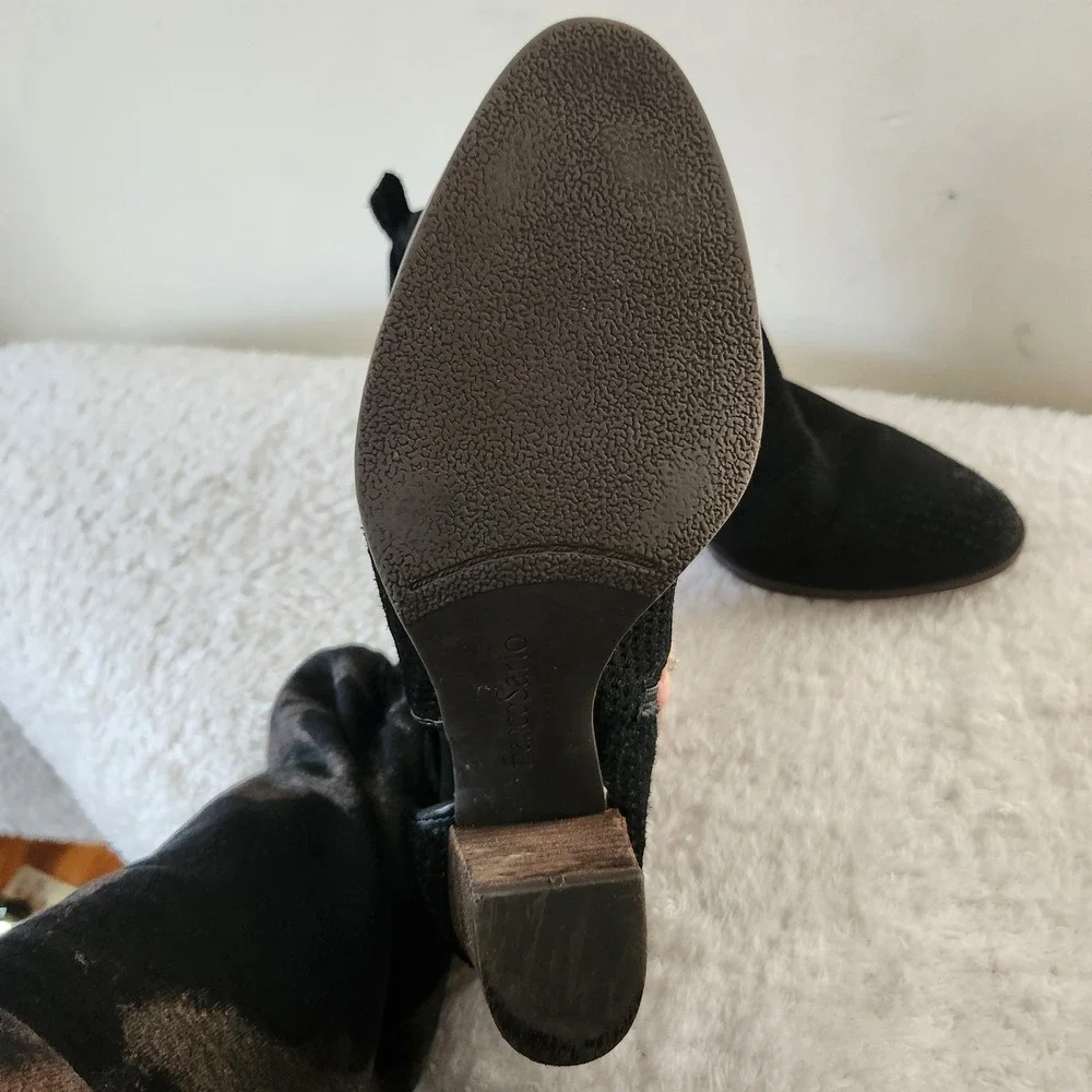 Franco Sarto Dale 2 Black Perforated Suede Cutout Ankle Booties Womens‎ 9M